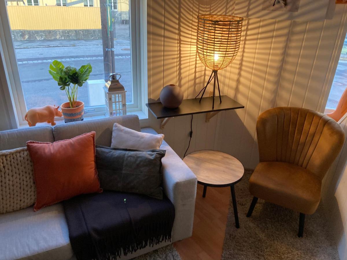 Downtown Historical House With Renovated Apartments Ålesund Extérieur photo