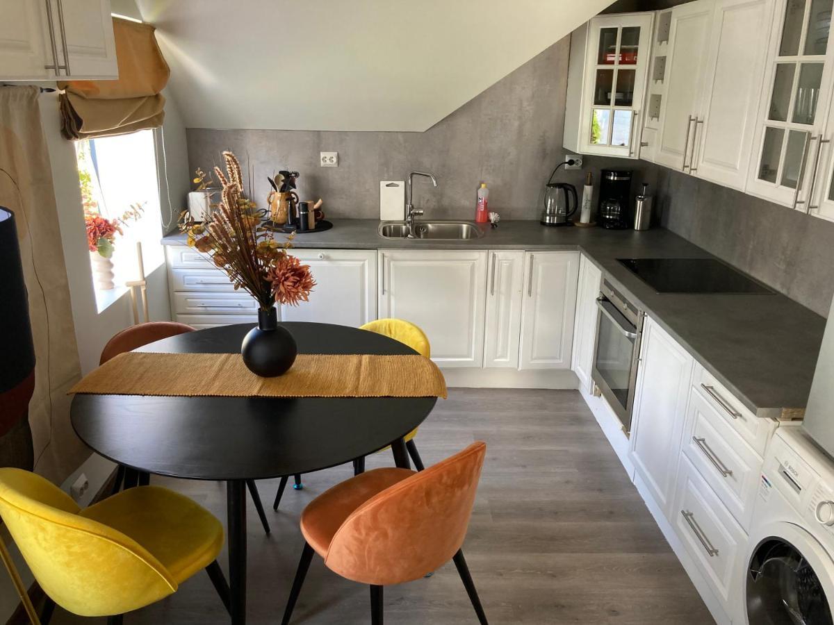 Downtown Historical House With Renovated Apartments Ålesund Extérieur photo